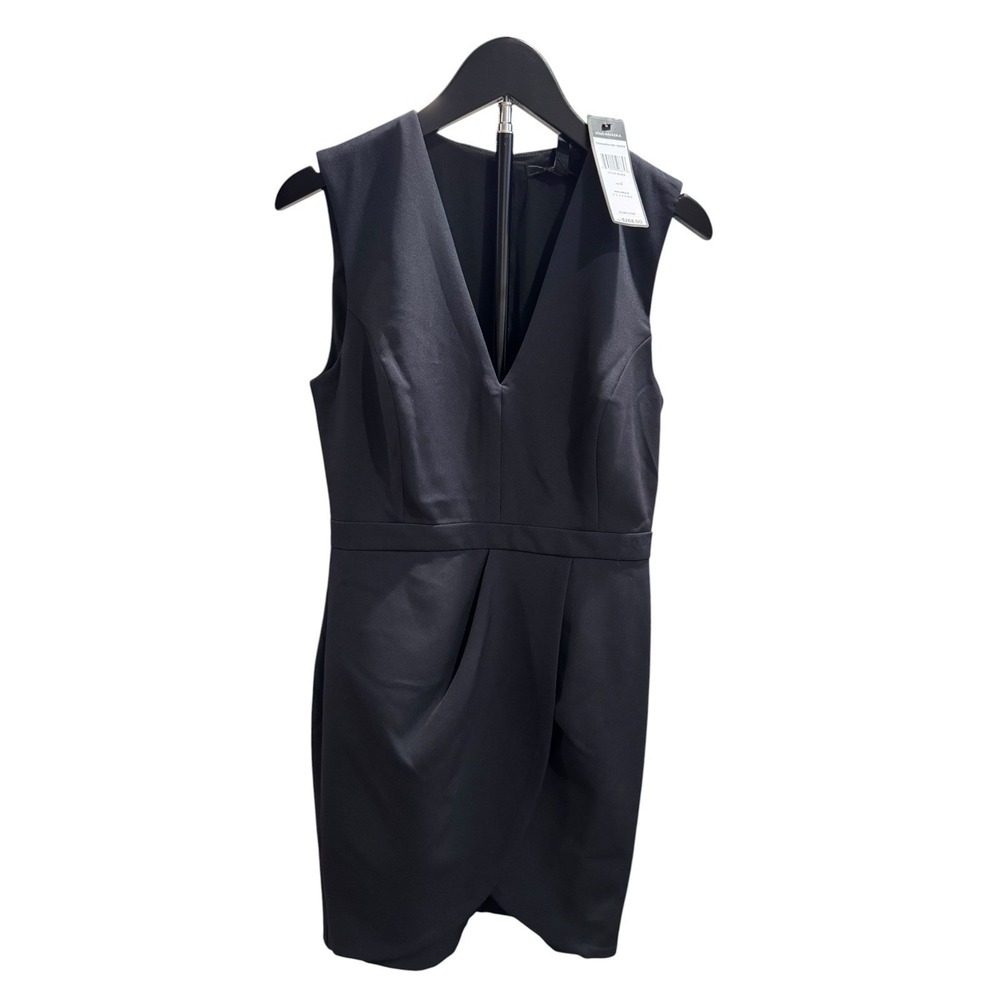 BCBGMAXAZRIA Black V-Neck Tulip Wrap Mini Cocktail Dress NWT Size 2